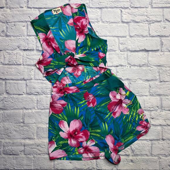 Show Me Your Mumu Nantucket Romper in Lady Luau - Picture 2 of 9